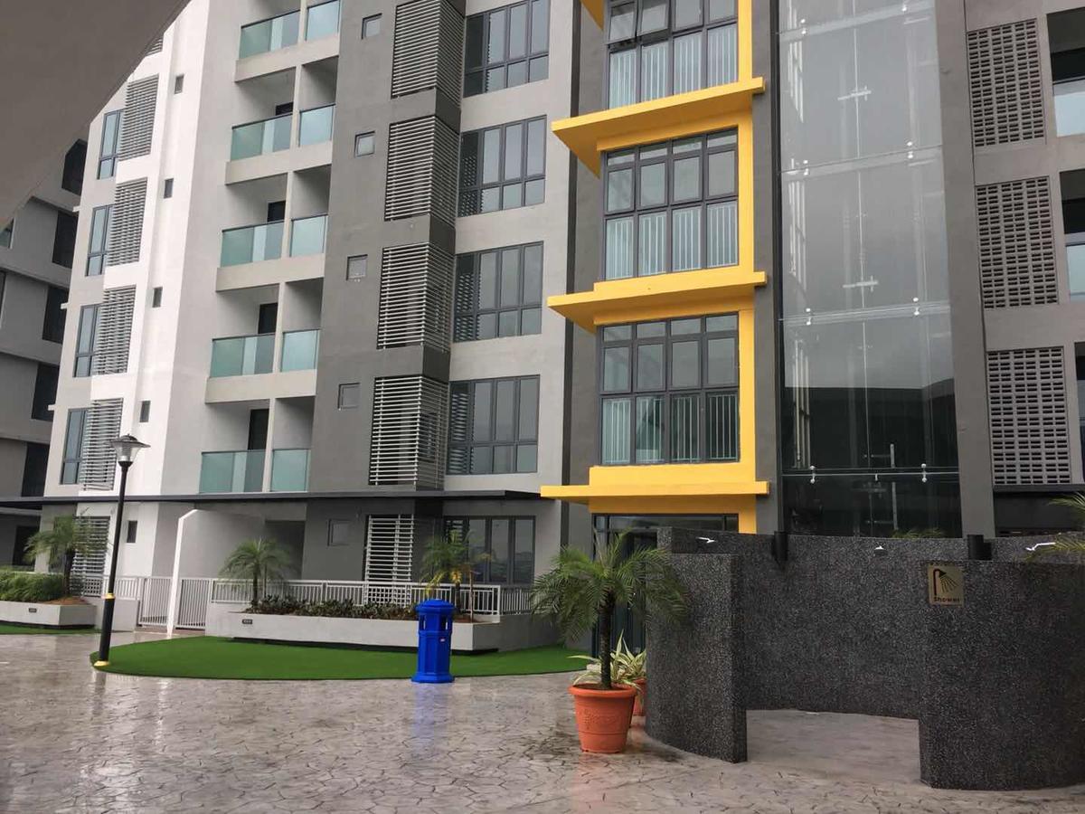 סרי קמבאנגן Silk Sky Residence מראה חיצוני תמונה