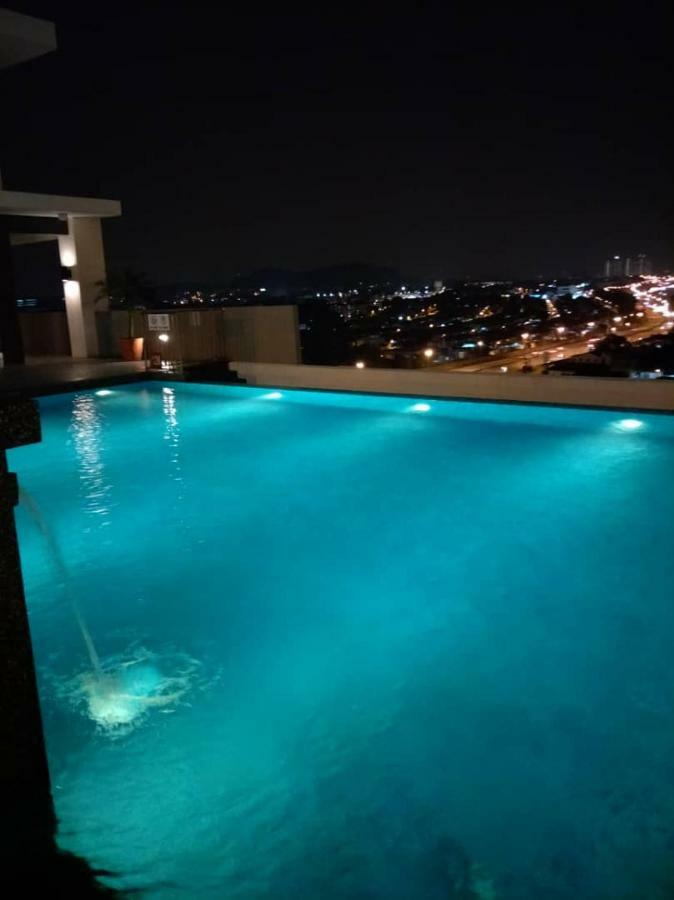 סרי קמבאנגן Silk Sky Residence מראה חיצוני תמונה